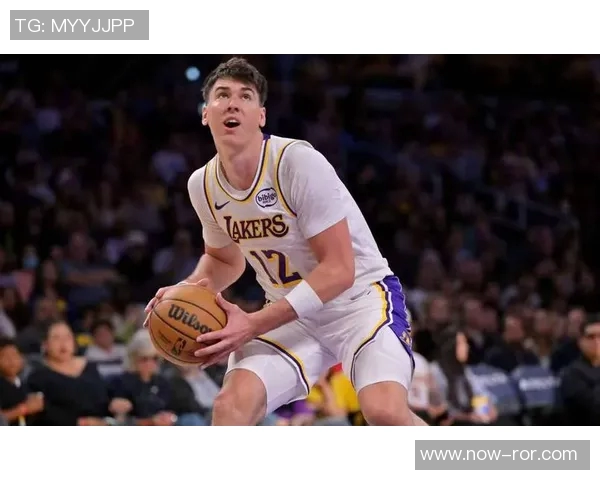 拉拉维亚职业生涯四季累计20分以上比赛达九场本赛季在湖人表现尤为突出